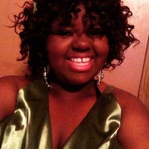 Meet your Posher, Tiffany